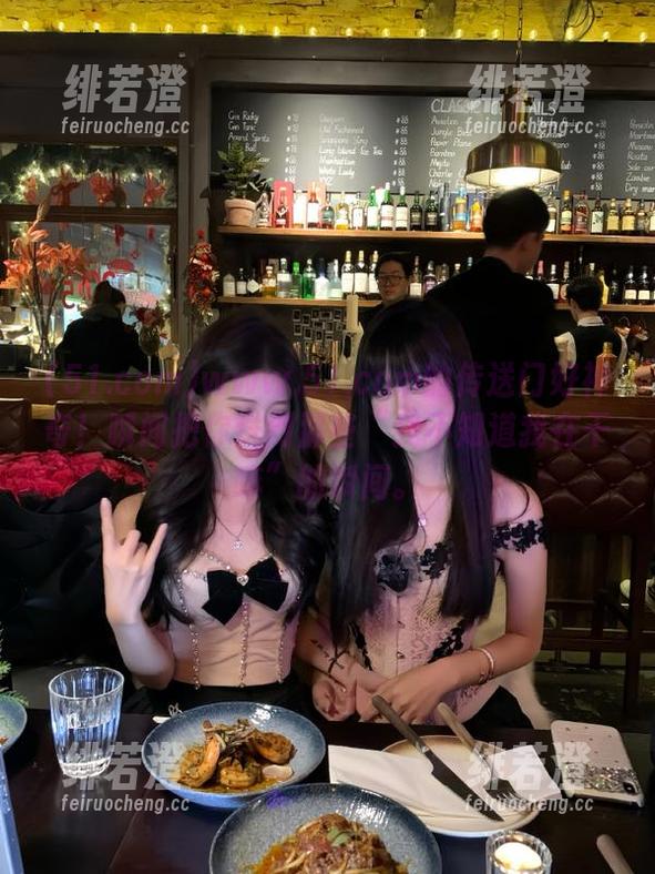 51.com www.51.com的传送门好神奇!瞬间把你送到那些“我不知道我在干嘛”的瞬间。