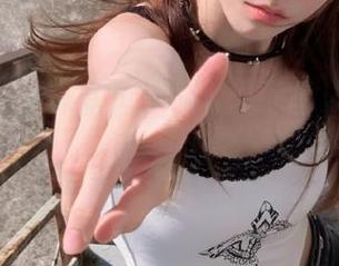 51吃瓜视频：一刷就停不下来，舔屏般的快乐！