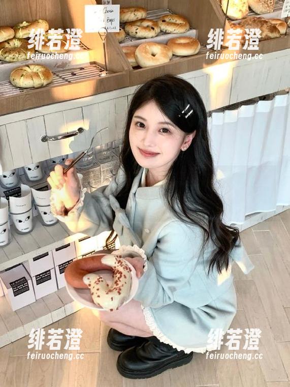 51每日吃瓜网站：睡前吃瓜大赛，用瓜汁打破沉默！
