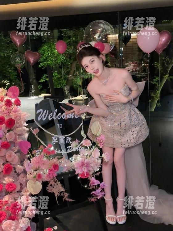 我在网页上与718黑瓜吃料对话，竟然发现了一些小真相！
