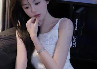 观看“hlw”里那些奇葩新闻，我的内心是崩溃的，哈哈哈！