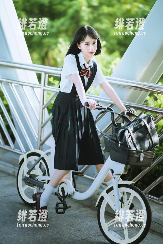 跟着五一吃瓜群众的视频，一起在朝阳下找寻那些尘封的往事吧！