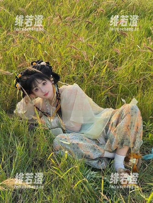 打开今日吃瓜51app，网友的评论让我瞬间觉得自己很平凡…