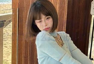 “冲哥精选”首页：每天10个瓜，够你的口味么？反正我觉得不够