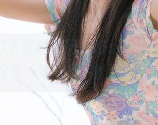 下载吃瓜网166su，瓜田里我当小白兔，每天蹦跶着寻找热讯！