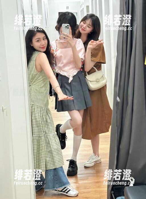 吃瓜网t7wcc页里的八卦就像薯条，咔嚓脆，停不下来啊！