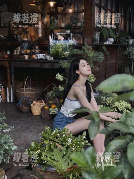 吃瓜网导航：朝阳的你，别再被西瓜子打中脸了！