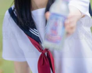 免费ccgg吃瓜网：吃瓜不花钱，八卦还保证新鲜！万一有人追债，那就别怪我了！