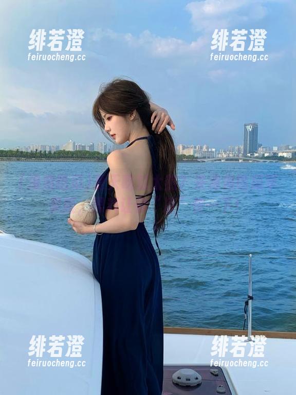 海角吃瓜 夏天吃瓜太热?来海角吃瓜苹果版,黑料让你“凉”快一下!