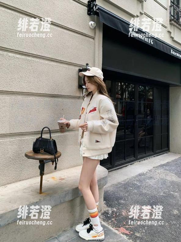 动动手指，打开网站，黑料不打烊，热视频，让我们一起最前线围观！
