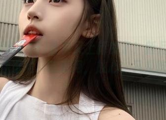 首页又上新货了！新月导航带你逛黑料吃瓜网，放心，只是吃瓜