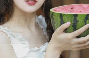 打开155.fun.黑料网app，瞬间被八卦浸泡，感觉人生都丰富了！