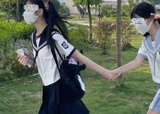 首页黑料老司机真是个“夜猫子”，天天看不停啊！