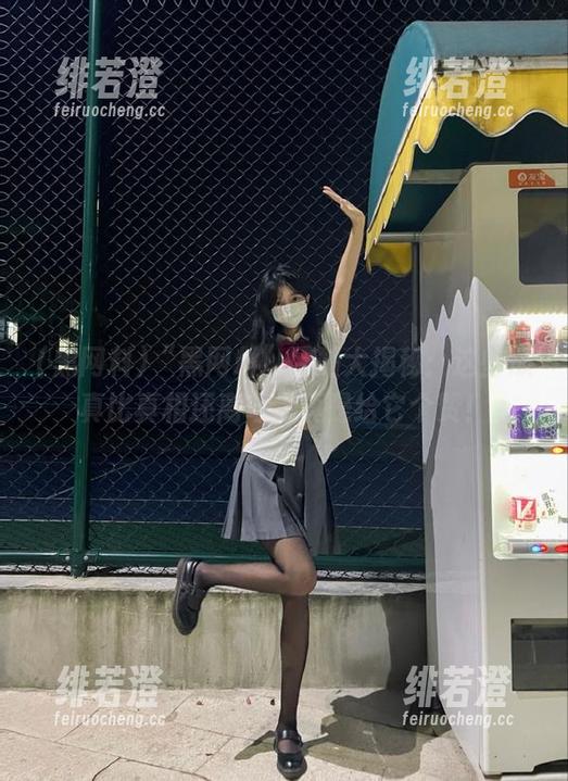 黑网料 “黑网料”网站大揭秘:这些瓜真比真相还离奇,真是给它个赞!